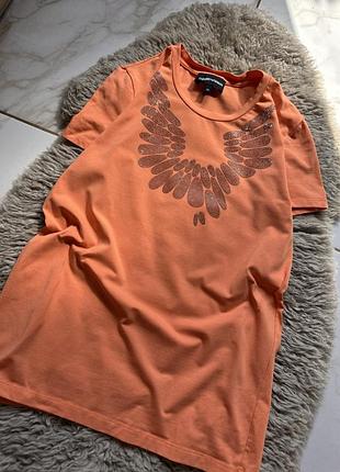 Жіноча яскрава футболка від emporio armani