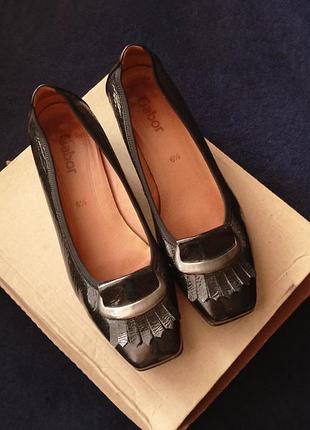 Кожаные туфли