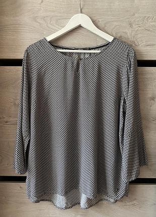 Великий розпродаж / віскощна блуза р 46/48