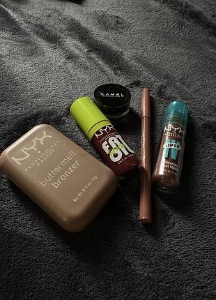 Набір косметики nyx
