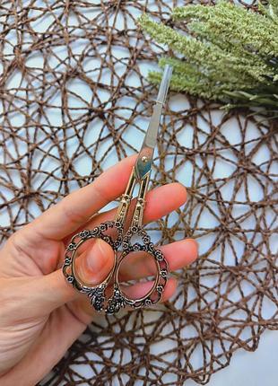 Вінтажні ножиці для рукоділля дуже гострі