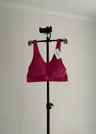 Безшовний топ з мікрофібри