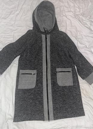 Демисизонне пальто великого розміру