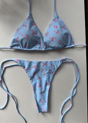 Купальник на завʼязках чашка трикутник поролон трусики стрінги