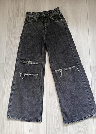 Джинсы черного цвета