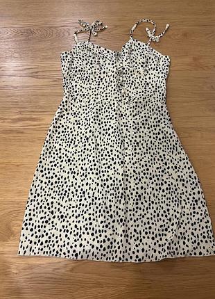 Сарафан на тонких бретелях