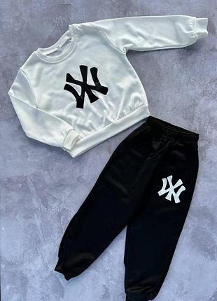 Дитячий стильний сучасний костюм двонитка