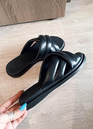 Повністю шкіряні шльопанці італія , можливий рівноцінний обмін