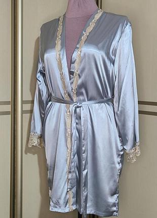 Лаконичный домашний халат