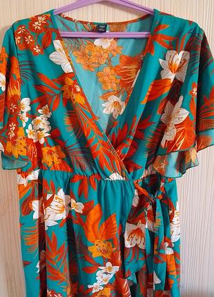 Красива сукня батал