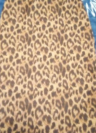 Леопардовая яркая юбка-карандаш. португалия3 фото