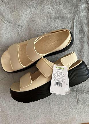 Босоножки crocs