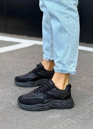 Жіночі спортивні кросівки для бігу