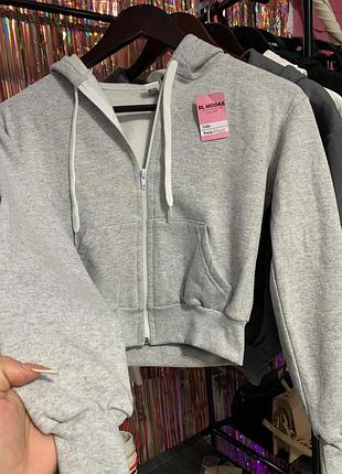 Укороченная женская кофточка с капюшоном 704 ss