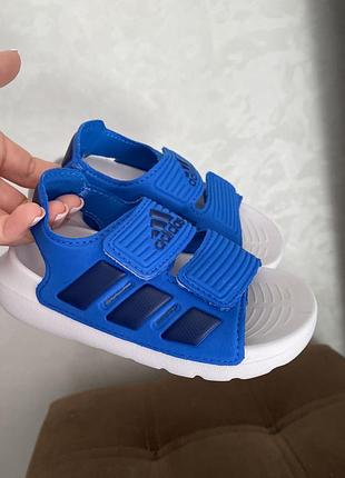Босоніжки adidas
