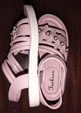 Босоножки для девочки 3