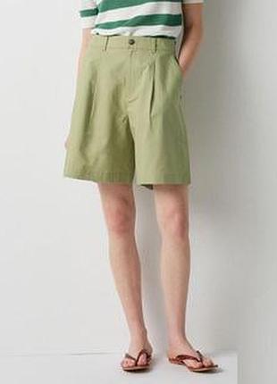 Бермуды из льна uniqlo