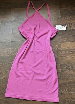 Сукня малинова рожева в обтяжку обмін