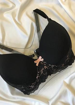 Бюстгальтеры. чашка э. производитель fnniss.