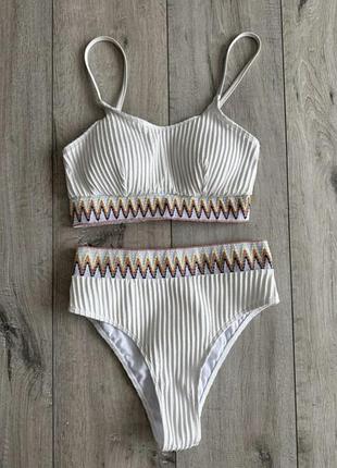 Купальник з чашками