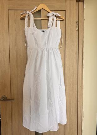 Летнее платье stradivarius