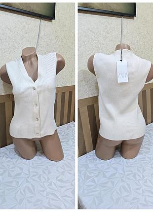 Трендовий жилет. zara.