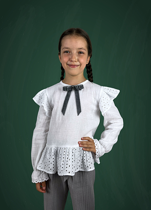 Нарядная школьная блуза для девочки белая с длинным рукавом бабочка прошва муслин  bmrpm-1