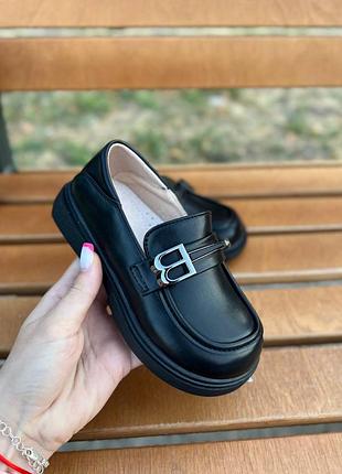 Лофери для дівчинки