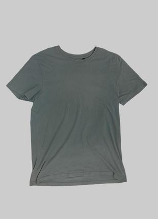 Базова футболка від house brand