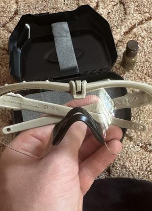 Тактичні окуляри oakley