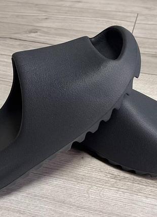 Тапки adidas yeezy slide graphite grey | сірі тапки адідас ізі слайд | изи слайд тапки | серые тапки адидас изи слайд