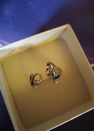 Жіноче кільце з уотикоме