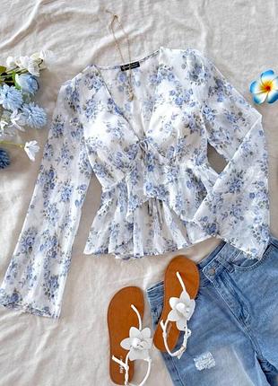 Блуза с цветочным принтом