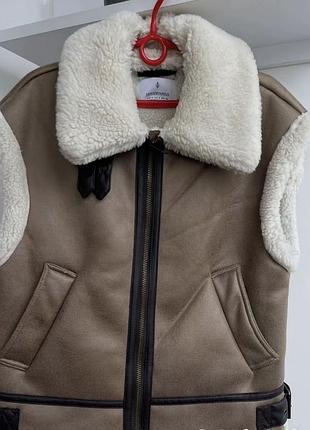 Безрукавка дублянка