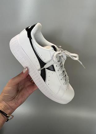 Жіночі кросівки оригінал