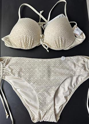 Красивий купальник hunkemoller