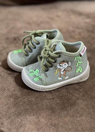 Черевички super fit 18 розмір 2