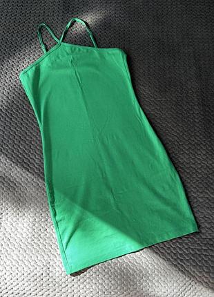 Жіноча яскрава сукня