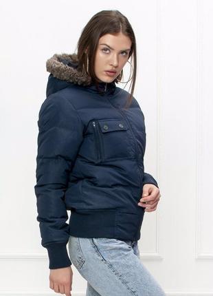 Зимняя женская пуховая куртка фила (размер s)2 фото