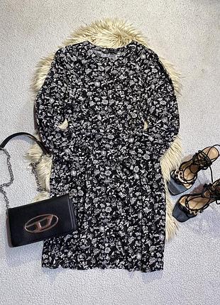 Гарна сукня віскоза розмір м/л