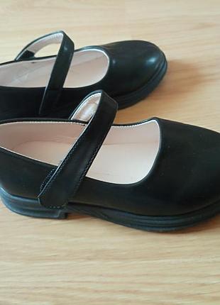 Туфли детские на девочку