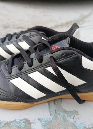 Футзалки адідас