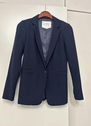 Піджак темно синій pull&bear розмір xs