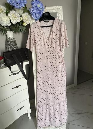 Милое платье в горошек