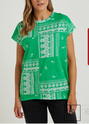 Яскрава бавовняна блуза