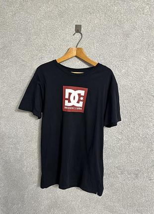 Чоловіча футболка dc shoes розмір л