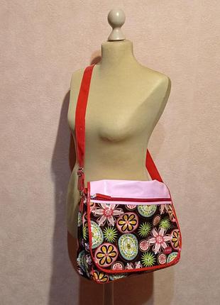 Яскрава велика молодіжна сумка-портфель, a-bags (германія).