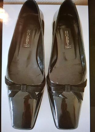 Чорні шкіряні туфлі marilyn anselm design by hobbs  лакові балетки наплак