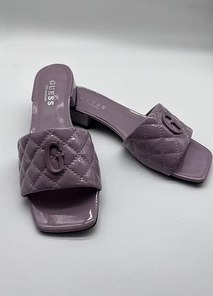 Тапочки шлепанцы guess