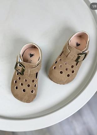 Босоніжки дитячі нові